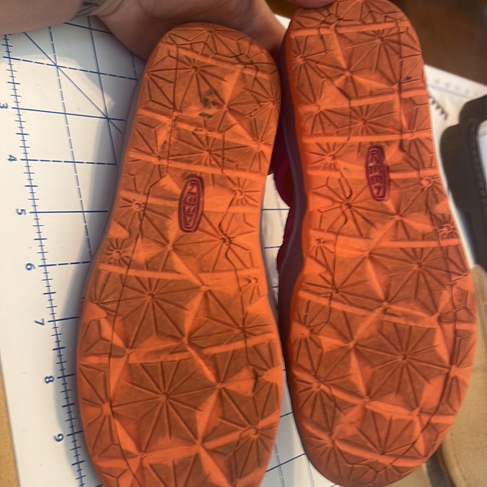 Keen Hot Pink & Orange Water Shoes - Picture 4 of 6